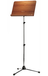 K&M 11841 Dřevěný orchestrální stojan 118/4, vyšší, dřevěná deska ořech, chrom. podstavec